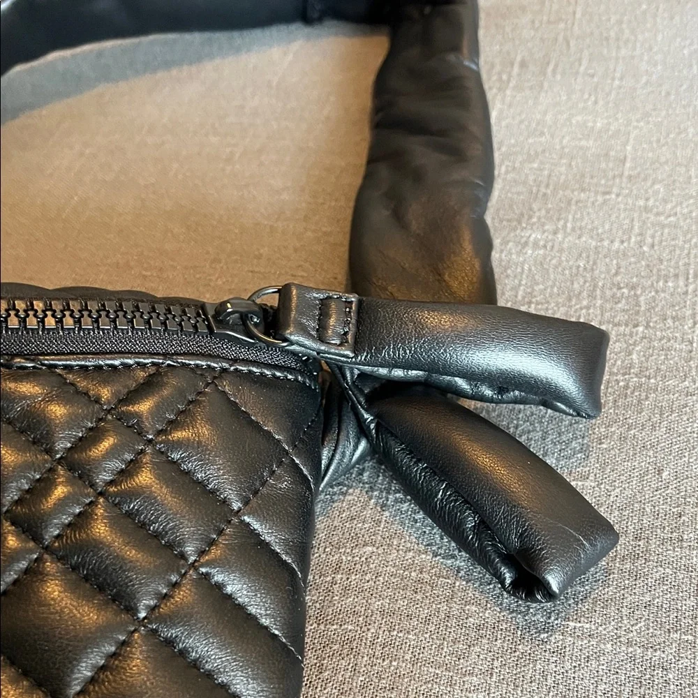 Kurt Geiger Black Quilted Crossbody Bag - Picture 5 of 5